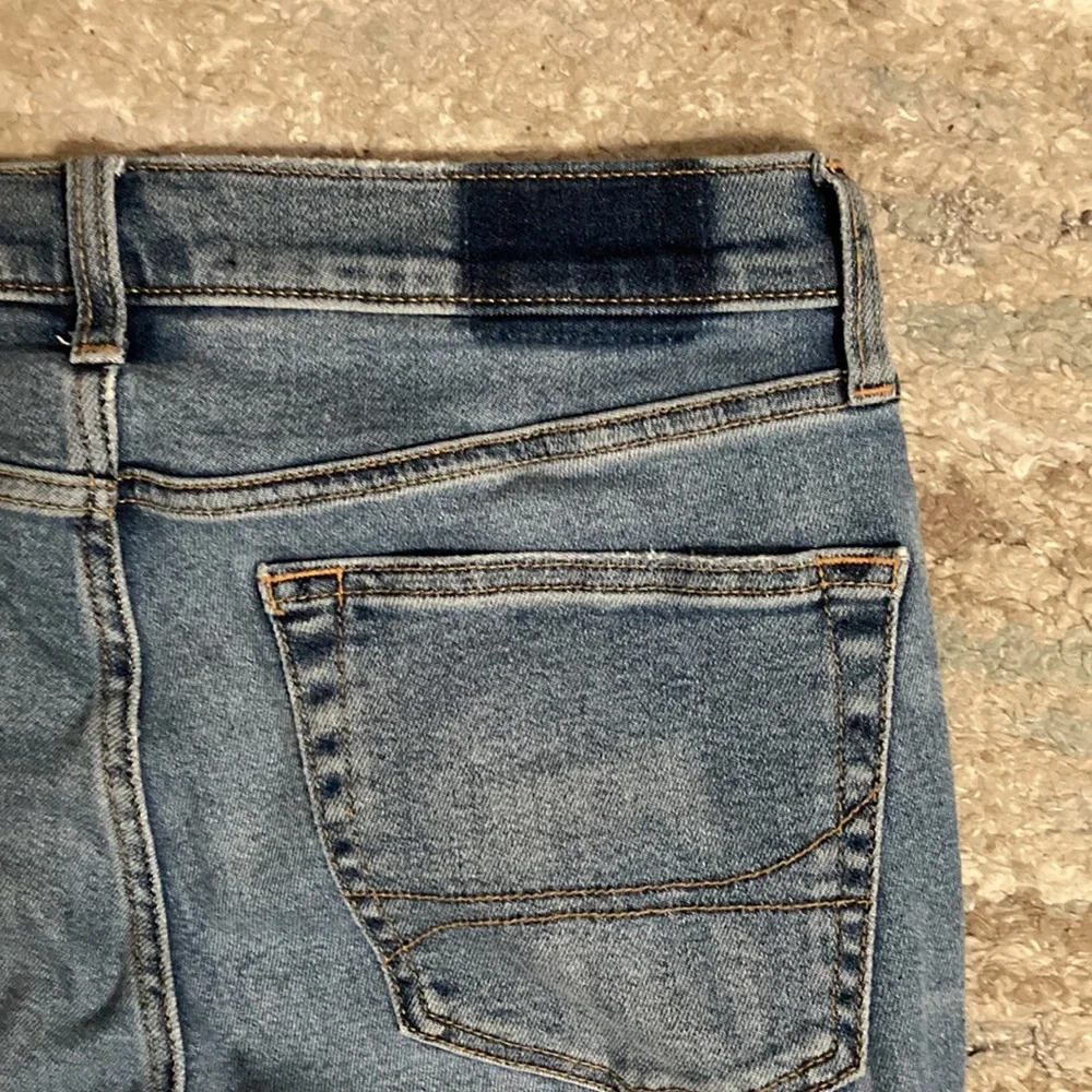 Men’s Hollister Jeans (Slim Straight) Distressed - (33x32) - Picture 8 of 8